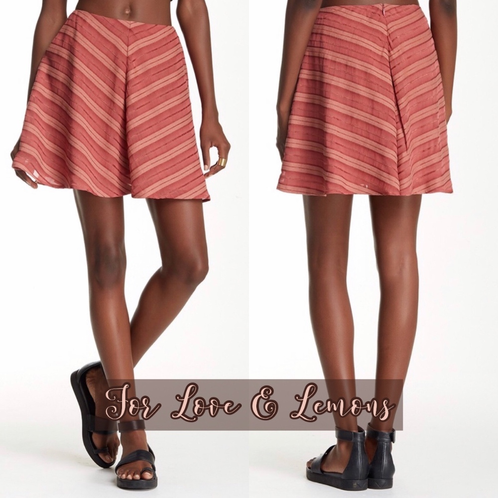 🚫SOLD🚫 For Love & Lemons Chevron Mini Skirt M EUC - Picture 2 of 7